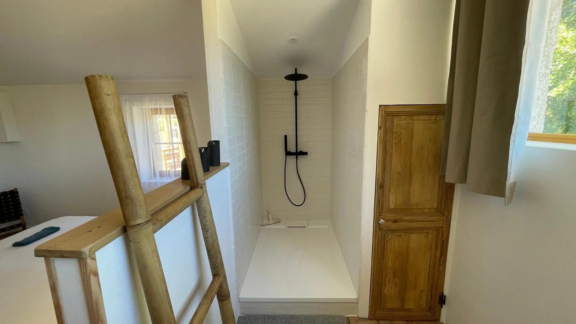 Sous Les Etoiles En Provence, Gite Les Bambous Lurs Holiday home